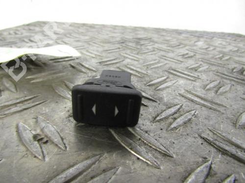 Used Right rear window switch Right rear window switch FORD FOCUS C-MAX (DM2) 1.8 TDCi (115 hp) 10600322 10600322