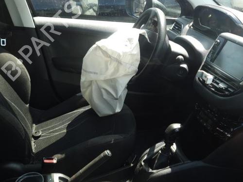 Starter PEUGEOT 208 I (CA_, CC_) 1.2 VTI 82 | BP25068484M8