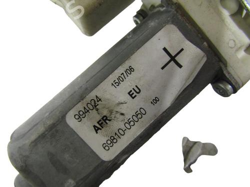 Used Front right window mechanism TOYOTA AVENSIS Estate (_T25_) 2.2 D-4D (ADT251_, ADT251R) (150 hp) 25080431