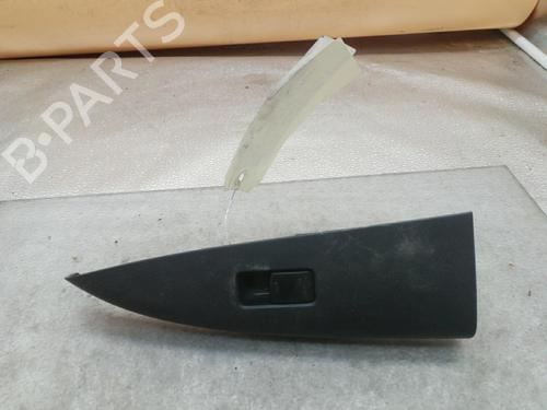 Used Right front window switch NISSAN NOTE (E11, NE11) 1.5 dCi (103 hp) 25105379