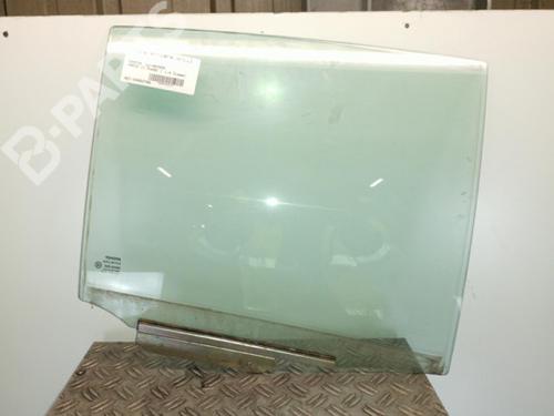 Used Rear right door window Rear right door window TOYOTA YARIS (_P9_) 1.4 D-4D (NLP90_, NLP90R) (90 hp) 10575122 10575122