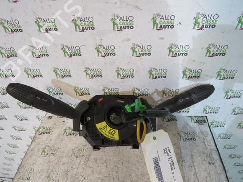 Used Steering column stalk FIAT PUNTO (188_) 1.3 JTD 16V (70 hp) 25070951