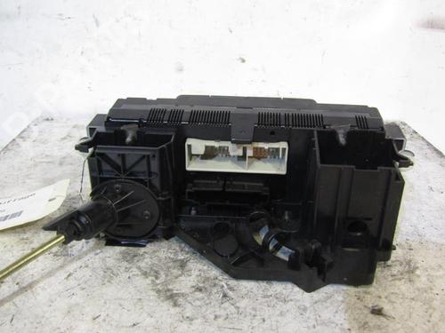 Used Climate control Climate control VW GOLF V (1K1) 1.4 16V (75 hp) 25090288 25090288