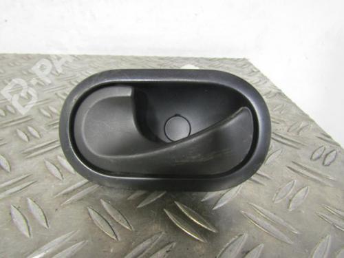 Used Front left interior door handle Front left interior door handle RENAULT CLIO III (BR0/1, CR0/1) 1.5 dCi (C/BR0G, C/BR1G) (68 hp) 10601414 10601414