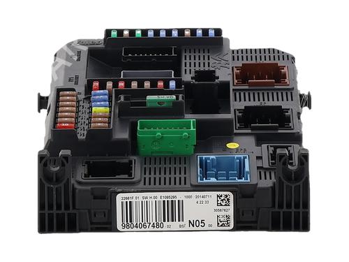 Used Fuse box Fuse box CITROËN C4 Picasso II 1.6 HDi / BlueHDi 115 (115 hp) 39986679 39986679