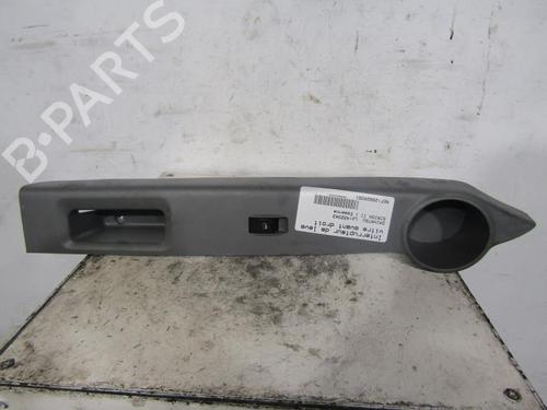 Used Right front window switch Right front window switch DAIHATSU SIRION (M3_) 1.0 (M300) (70 hp) 25105473 25105473