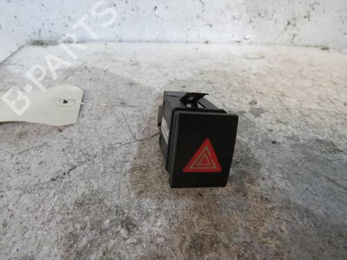 Used Warning switch VW POLO (9N_, 9A_) 1.2 12V (64 hp) 25067056