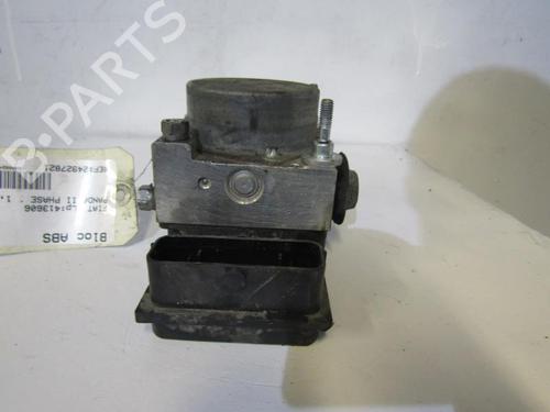Used ABS pump FIAT PANDA (169_) 1.3 D Multijet (169.AXC1A) (70 hp) 25106462