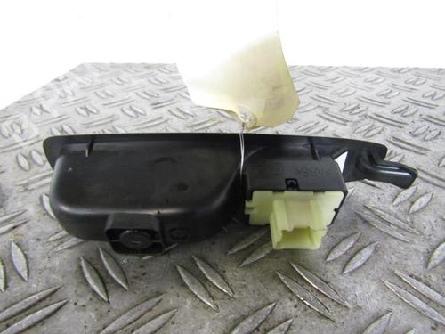 Used Right rear window switch Right rear window switch RENAULT CLIO III Hatchback Van (SB_, SR_) 1.5 dCi (SR1H) (88 hp) 25108046 25108046
