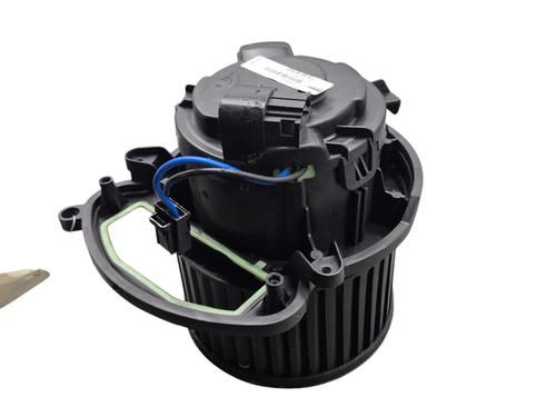 Used Heater blower motor Heater blower motor RENAULT MEGANE IV Grandtour (K9A/M/N_) 1.5 Blue dCi 115 (K9A6) (116 hp) 25098426 25098426