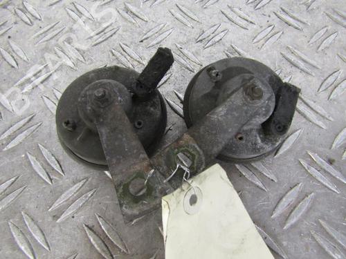 Used Horn Horn NISSAN X-TRAIL I (T30) 2.2 Di 4x4 (114 hp) 25069528 25069528