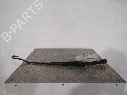 Used Front windshield wiper arm SEAT LEON (1M1) 1.9 TDI (110 hp) 25095589