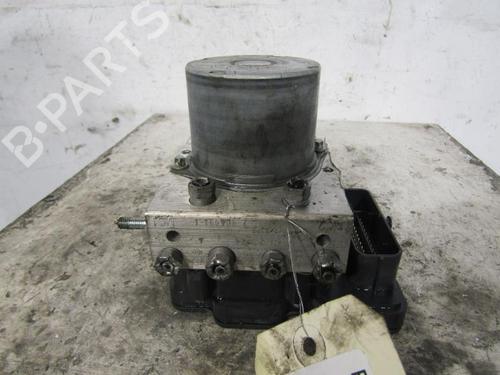 Used ABS pump ABS pump RENAULT KANGOO / GRAND KANGOO II (KW0/1_) 1.5 dCi 110 (KW06, KW12) (110 hp) 25070322 25070322