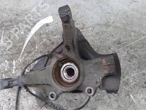 Høyre Styrespindel lagerhus OPEL CORSA E (X15) 1.4 (08, 68) (90 hp) 27175435
