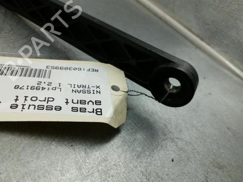 Used Front windshield wiper arm NISSAN X-TRAIL I (T30) 2.2 Di 4x4 (114 hp) 25088696