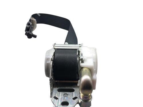 front-left-seatbelt-suzuki-swift-iv-fz-nz-2010-25103188 main image