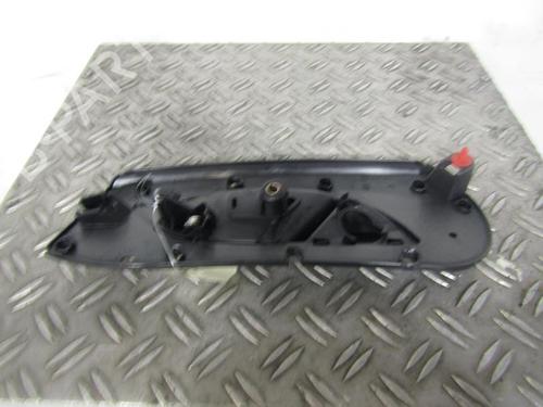 Used Front right interior door handle Front right interior door handle FIAT GRANDE PUNTO (199_) 1.2 (65 hp) 25108268 25108268