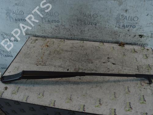 Used Front windshield wiper arm VW TOURAN (1T1, 1T2) 2.0 TDI (136 hp) 25115112