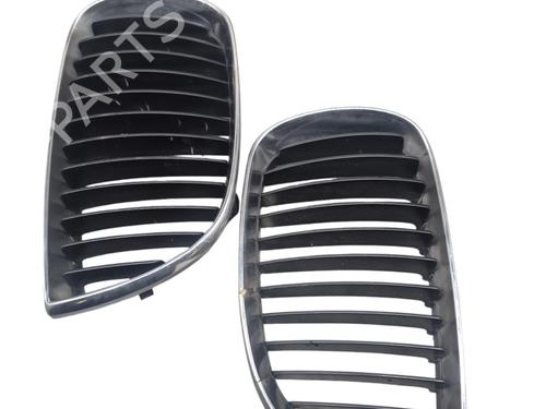 Grill BMW 1 (E87) 118 i (129 hp) 32321488