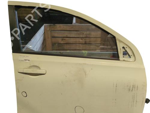 Used Right front door Right front door 31980676 31980676