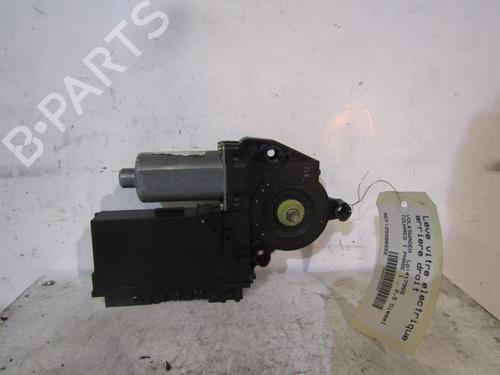 Used Right rear window motor VW TOUAREG (7LA, 7L6, 7L7) 2.5 R5 TDI (174 hp) 25064063