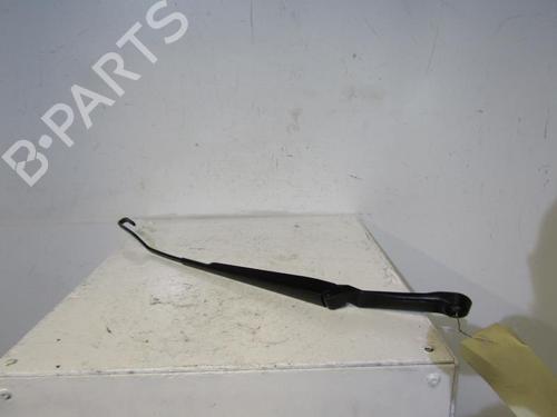Used Front windshield wiper arm SEAT TOLEDO II (1M2) 1.6 16V (105 hp) 25094173