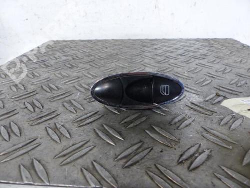 Used Right front window switch Right front window switch MERCEDES-BENZ E-CLASS (W211) E 220 CDI (211.006) (150 hp) 10587763 10587763