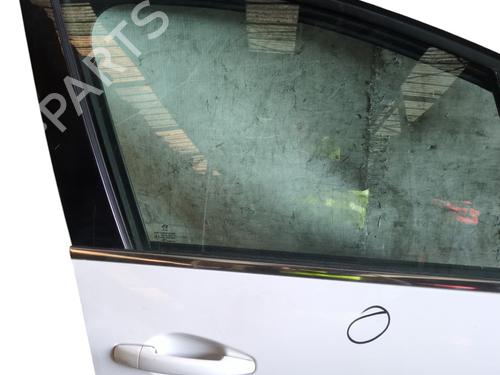 right-front-door-peugeot-2008-i-cu_-2013-31218150 main image