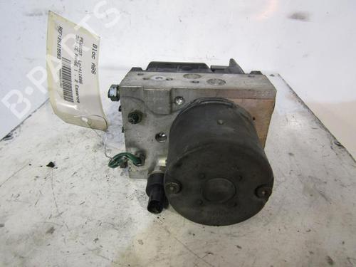 Used ABS pump PEUGEOT 307 CC (3B) 2.0 16V (136 hp) 25106251