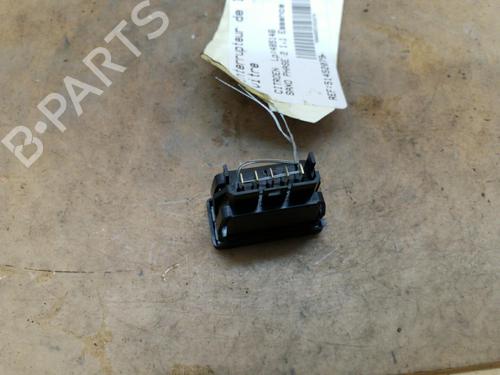 Used Right front window switch Right front window switch CITROËN SAXO (S0, S1) [1996-2004] 25105228 25105228