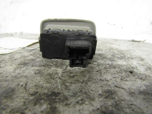 Used Right rear window switch Right rear window switch CITROËN C5 II (RC_) 2.0 16V (RCRFJB, RCRFJC) (140 hp) 25063588 25063588