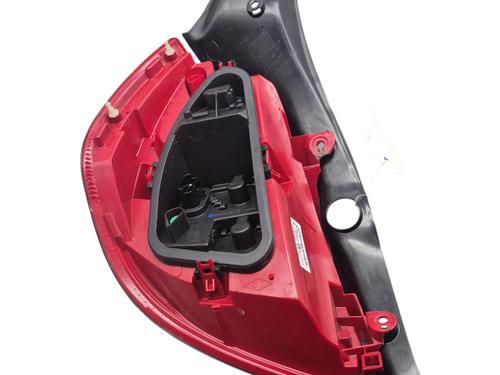 Right taillight RENAULT CLIO III (BR0/1, CR0/1) 1.2 16V (BR02, BR0J, BR11, CR02, CR0J, CR11) | BP29186222C35 