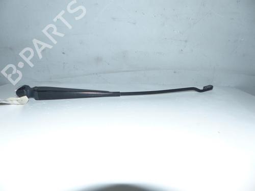 Used Front windshield wiper arm FORD FIESTA III (GFJ) 1.3 Cat (60 hp) 25263166