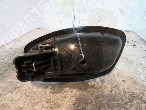 Used Front right interior door handle Front right interior door handle RENAULT MEGANE III Grandtour (KZ0/1) 1.5 dCi (KZ09, KZ0D, KZ1G, KZ29, KZ14, KZ1W, KZ10, KZ1F,... (110 hp) 25108935 25108935
