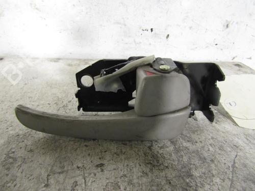 Used Front right interior door handle HYUNDAI TRAJET (FO) 2.0 CRDi (113 hp) 25085507