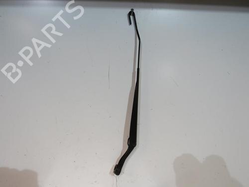 Used Front windshield wiper arm NISSAN MICRA III (K12) 1.2 16V (80 hp) 25095242