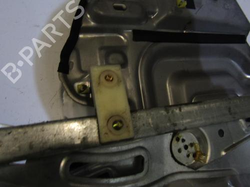 Used Front right window mechanism HYUNDAI TRAJET (FO) 2.0 CRDi (113 hp) 25111657