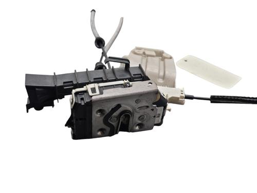 front-right-lock-fiat-500x-334_-2014-25102080 main image