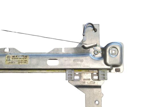 Front left window mechanism PEUGEOT 5008 (0U_, 0E_) 1.6 HDi | BP30181263C22