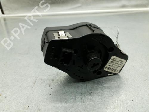Used Switch AUDI A4 B8 (8K2) 2.0 TDI (136 hp) 25104875