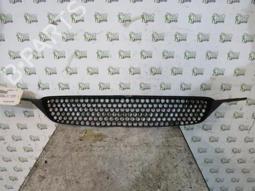 Used Grille TOYOTA COROLLA Liftback (_E11_) 2.0 D (CE110) (72 hp) 25070907
