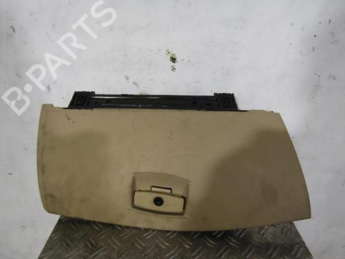 Used Glove box BMW 5 (E60) 525 d (197 hp) 25069945