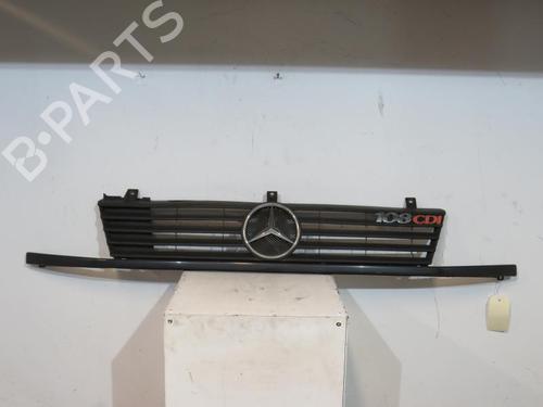 Used Grille MERCEDES-BENZ VITO Van (W638) [1997-2003]  25112507