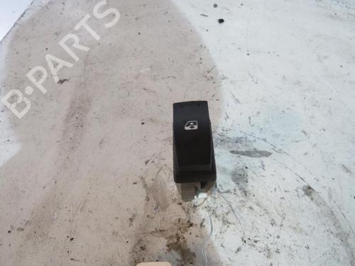 Used Right rear window switch RENAULT SCÉNIC II (JM0/1_) [2003-2010]  25114617