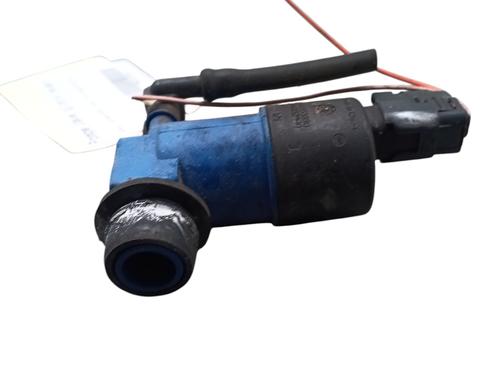 Used Washer pump RENAULT CAPTUR I (J5_, H5_) 0.9 TCe 90 (90 hp) 31949979