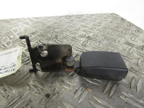 Used Seat buckle RENAULT MEGANE II (BM0/1_, CM0/1_) 1.5 dCi (BM1E, CM1E) (106 hp) 25069667