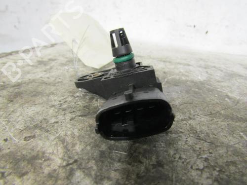 Used Mass air flow sensor FIAT 500 (312_) 0.9 (312AXG1A, 312.AXG11) (86 hp) 25085596