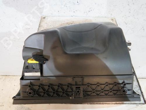Used Glove box Glove box VW POLO IV (9N_, 9A_) 1.2 12V (64 hp) 25066448 25066448