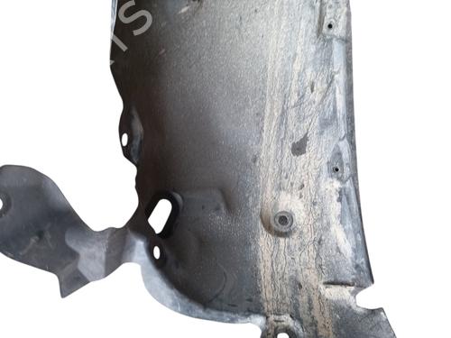 wheel-arch-renault-megane-iii-hatchback-bz01_-b3_-2008-26938293 main image