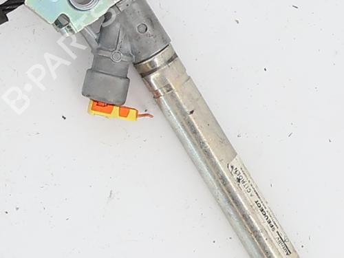 front-left-seatbelt-citroen-c4-picasso-ii-2013-39625283 main image